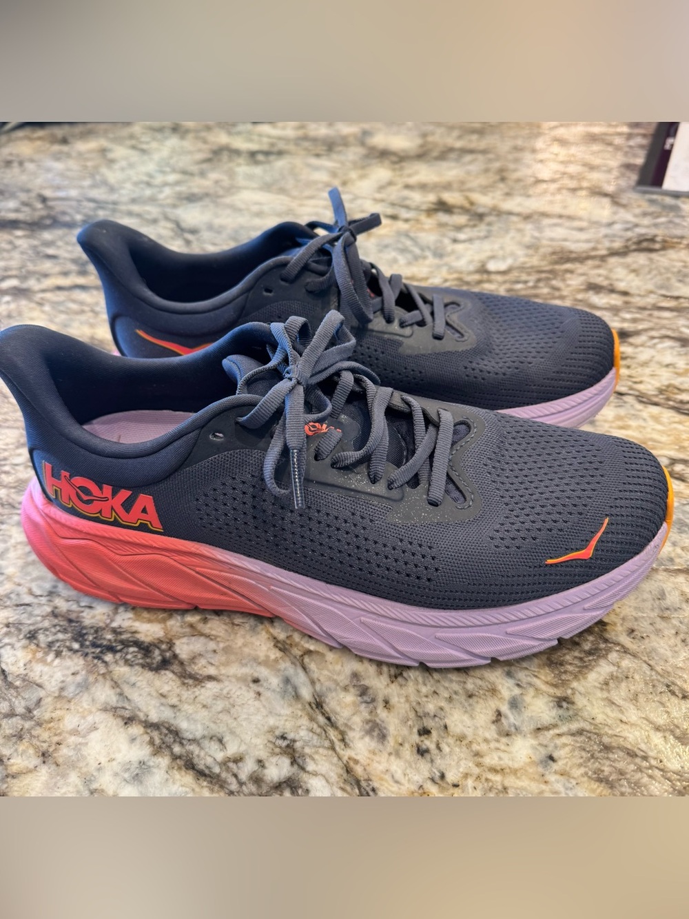 Hoka Arahi 7 Women's Navy Running Shoes with Lavender Midsole & Coral Details